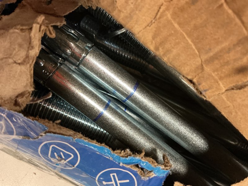 Condition photo showing Good Condition for 3/4" x 12" concrete anchors (10 pack) 3/4 inch wedge anchors bolts zinc plated 3/4"x12"