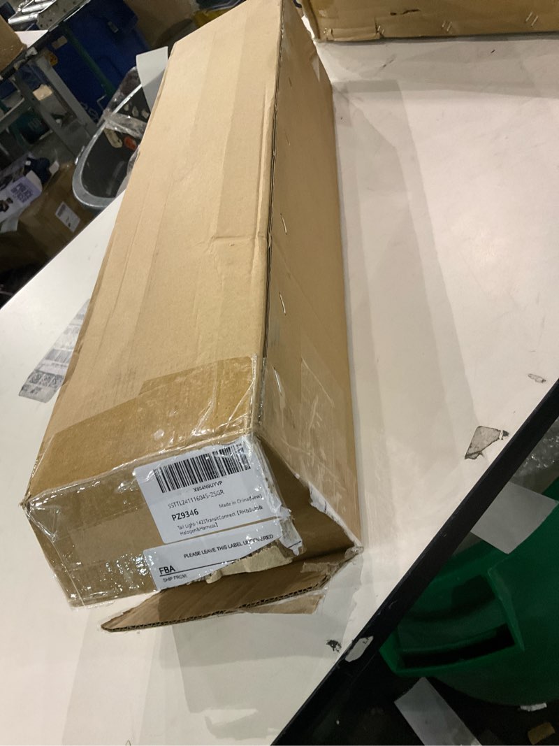  Tail Light-1423TransitConnect [RH&Bulb& Halogen &Harness]