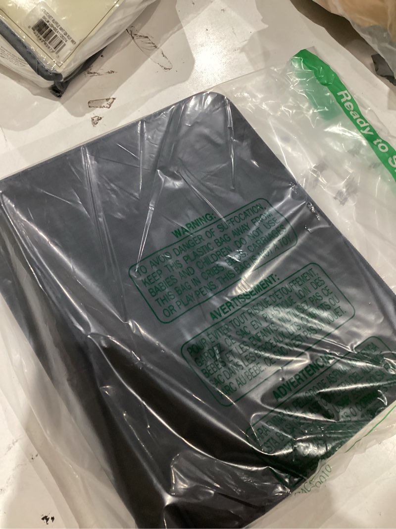 Condition photo showing As Is for topdeck mini toploader binder | holds 96 cards | 4 pocket trading cards album | long term storage binder | side load sleeves | pokemon/mtg/yugioh/tcg folder | trading 96 cards black