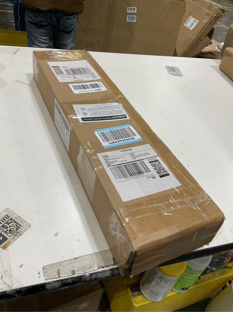 Condition photo showing Good Condition for Yuzzy 2 Set Peel and Stick Wall Molding Trim Kit, 16" x20" Premade Wainscoting Panels, Self Adhesive