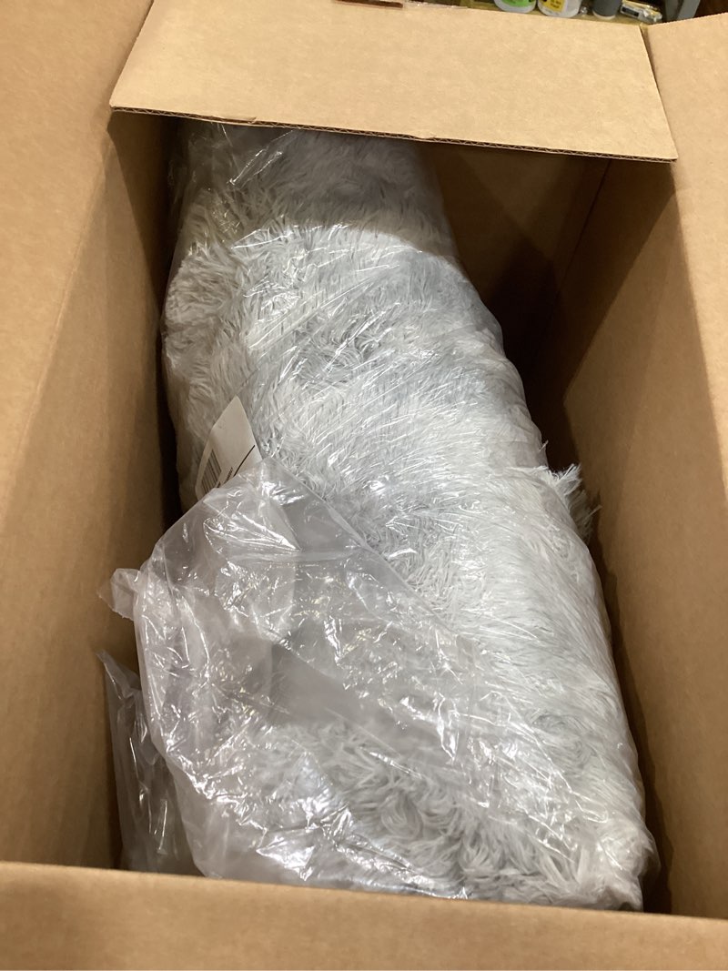 Condition photo showing Good Condition for TABAYON Shag Area Rug, 4'x6' Tie-Dyed Light Grey Indoor Ultra Soft Plush Rugs for Living Room, Non-Skid Modern Nursery Faux Fur Rugs for Home Decor 4' x 6' (Rectangular) B-light Grey