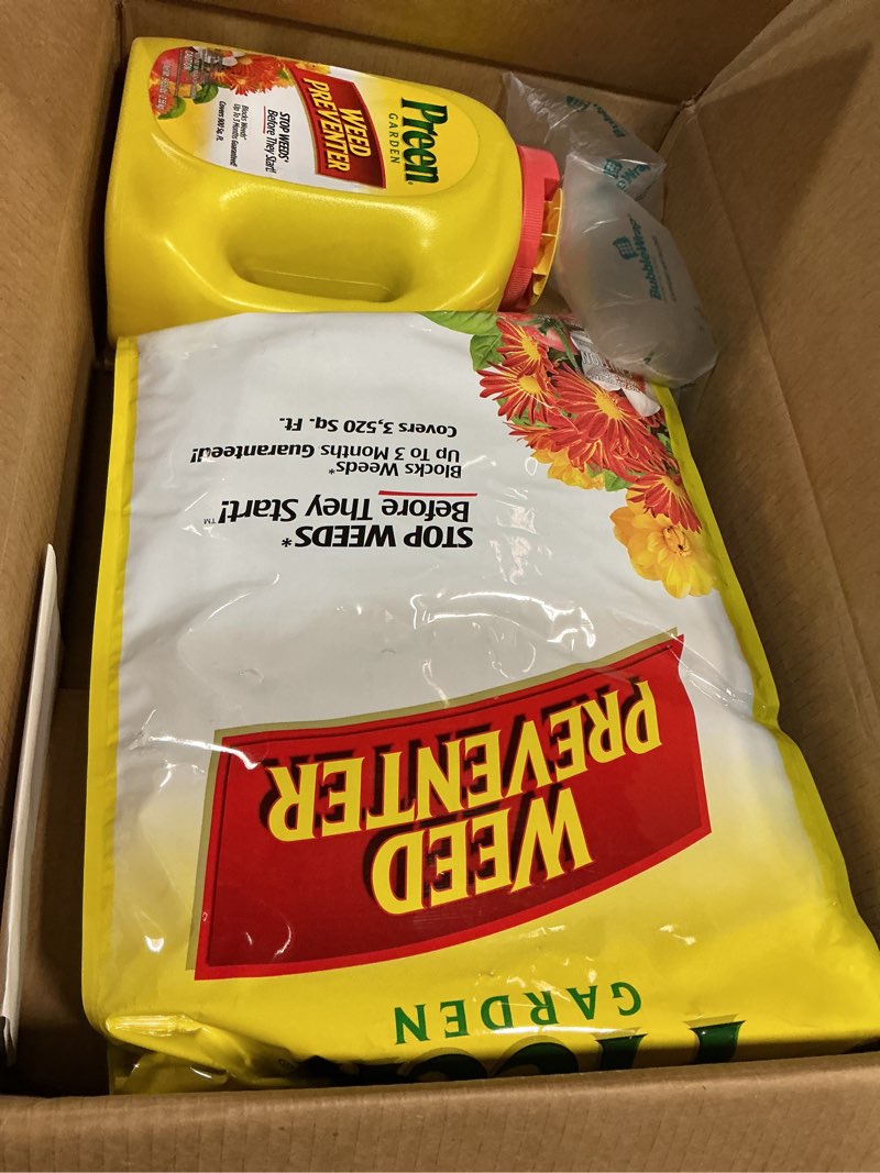 Condition photo showing New/Like New for preen garden weed preventer flip top applicator 5.625 lb. and 22 lb. refill bag - total coverage 4,420 sq. ft. 27.625 lb