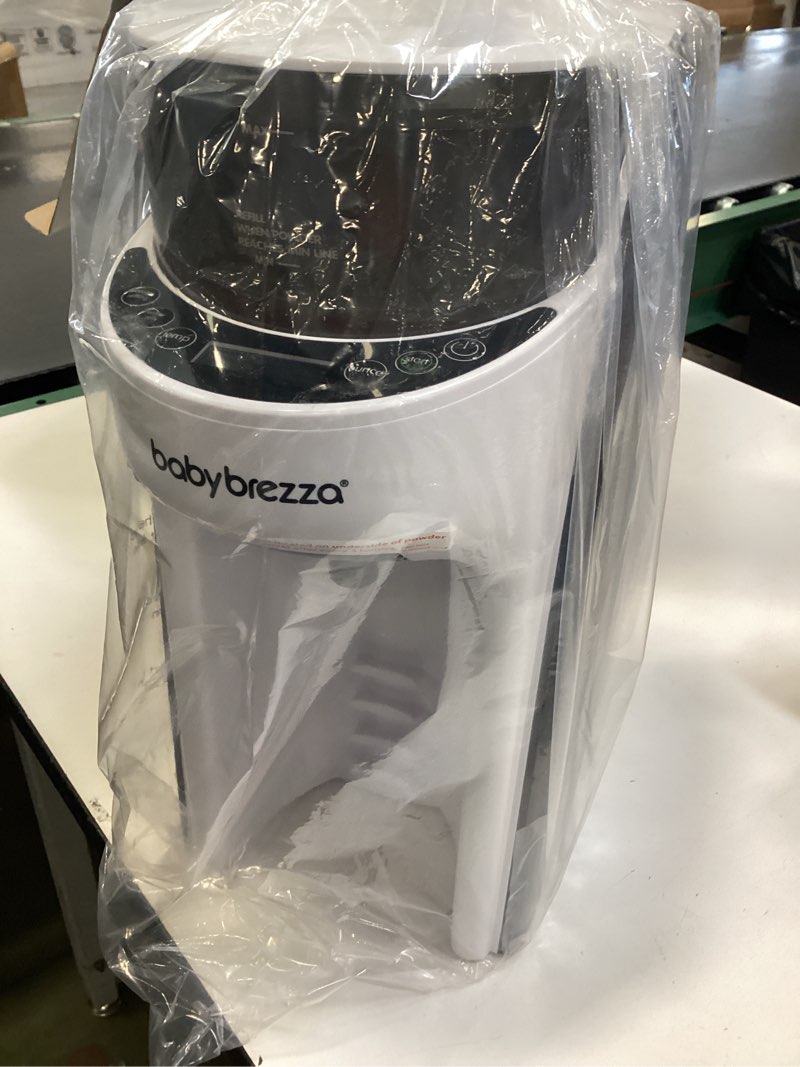 Condition photo showing New/Like New for Baby Brezza New and Improved Formula Pro Advanced Formula Dispenser Machine - Automatically Mix a Warm Formula Bottle Instantly - Easily Make Bottle with Automatic Powder Blending, White