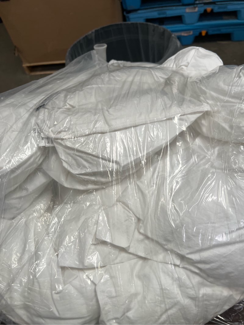 Condition photo showing Good Condition for all-season premium down alternative comforter, king/cal king, white