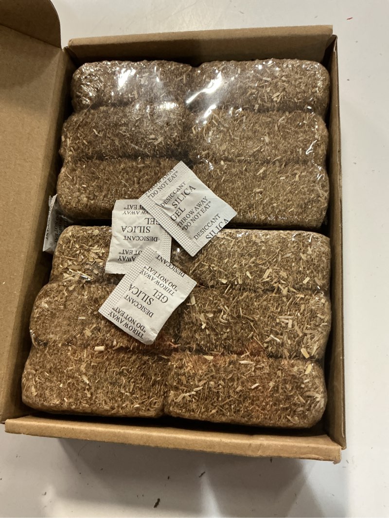 Condition photo showing Good Condition for 12 pcs mini hay bales miniature hay bales for decoration small decorative straw for easter scene rustic wedding western cowboy themed birthday party decorations (2.6 x 1.2 x 1.2 inch) 12 2.6 x 1.2 x 1.2 inch