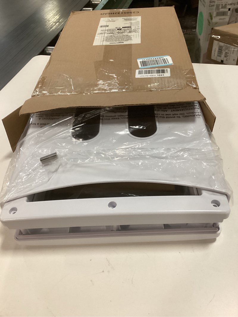 Condition photo showing Good Condition for Amazon Basics Adjustable Plastic Dog and Cat Door, Large, 20.00’’ x 13.31’’ x 4.45’’, White and Grey