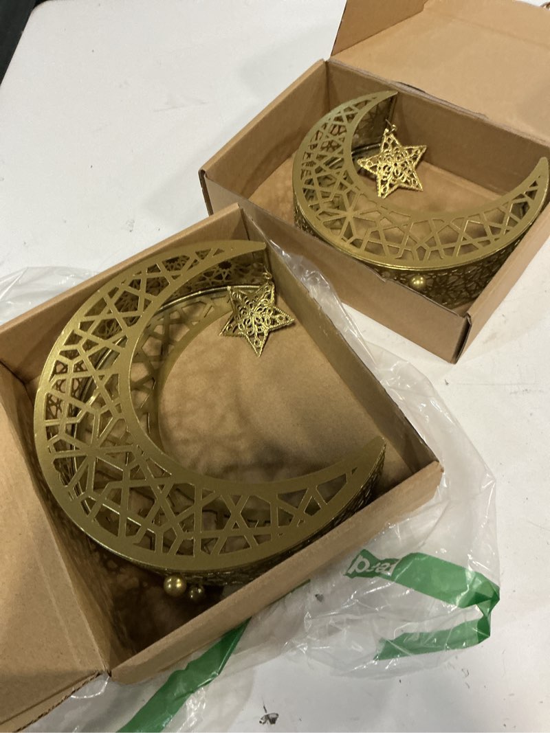 Condition photo showing Good Condition for Qinyoung Ramadan Moon Star Tray, 2 Pcs Gold Metal Serving Tray, Eid Mubarak Dessert Trays, Islamic Themed Home Decoration, 2 Sizes, Sturdy, Suitable for Special Occasions