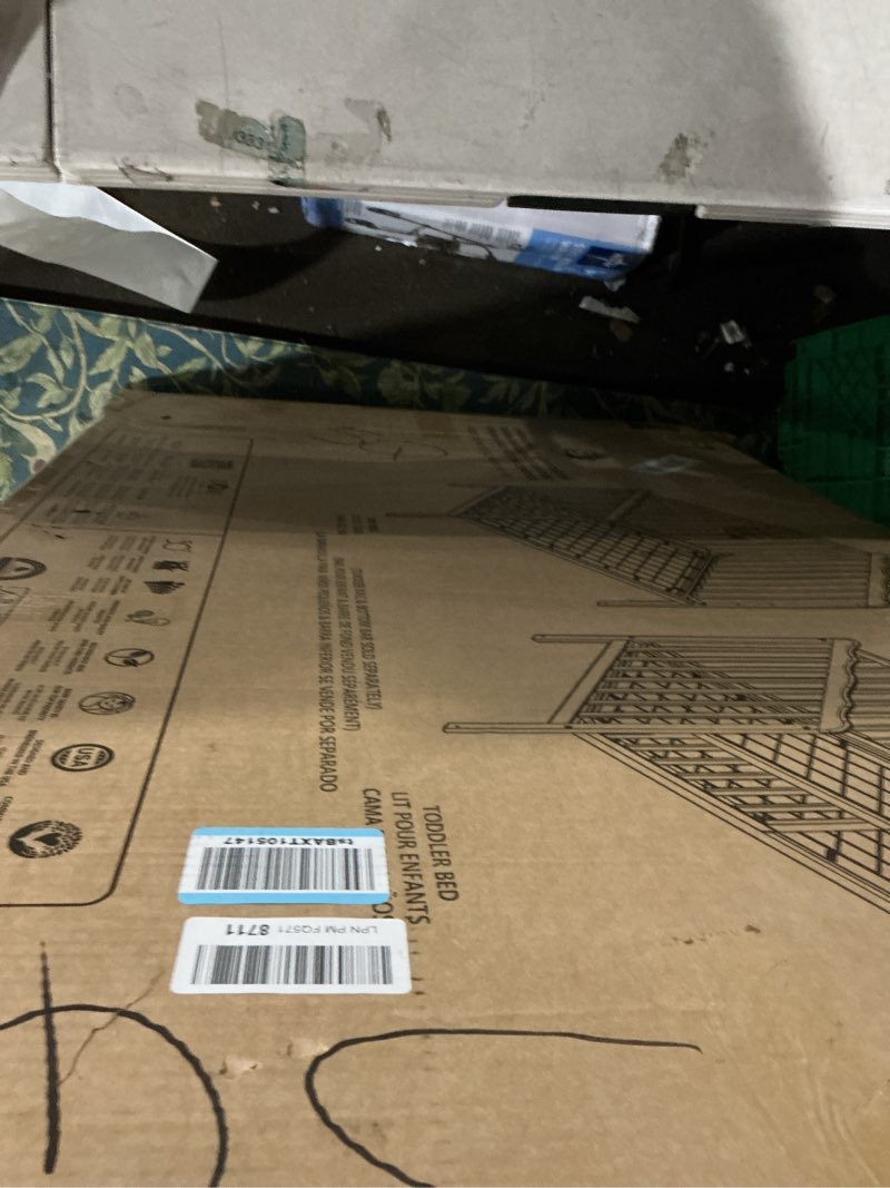 Condition photo showing Good Condition for Dream On Me Carson Classic 3-in-1 Convertible Crib in Natural