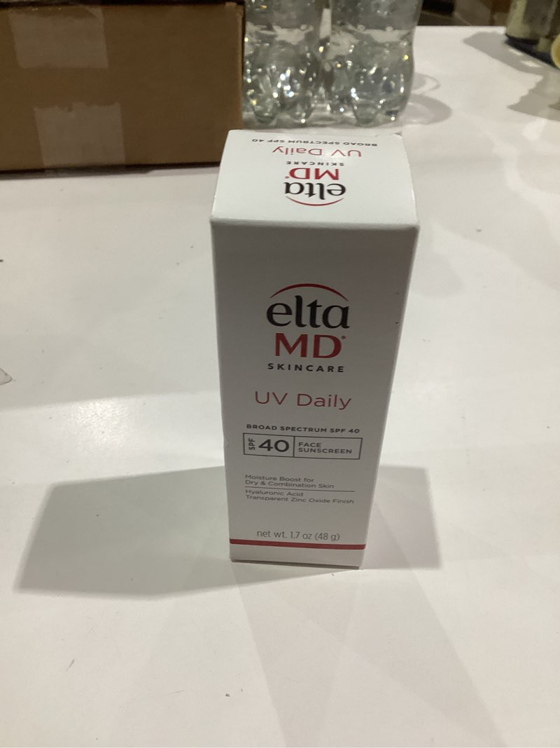 Condition photo showing New/Like New for EltaMD UV Daily SPF40 / zinc oxide and octinoxate sunscreen / LOTION