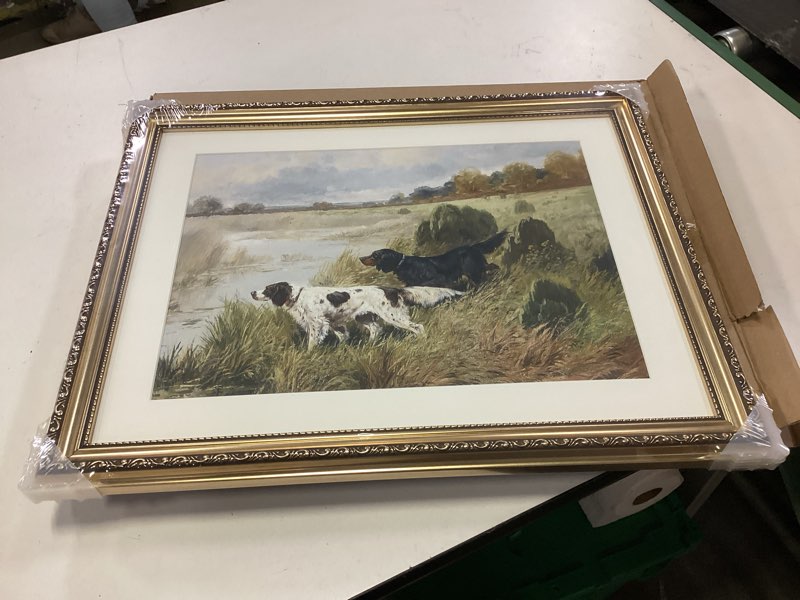 Condition photo showing New/Like New for VIYYIEA Gold Framed Wall Art Canvas Print Home Decor Vintage Flower Art Aesthetic Room Decor White Hydrangea Oil Painting Canvas Prints Bedroom Bathroom Wall Decor Kitchen Office Floral Art 16x20in White Hydrangea 20"L x 16"W