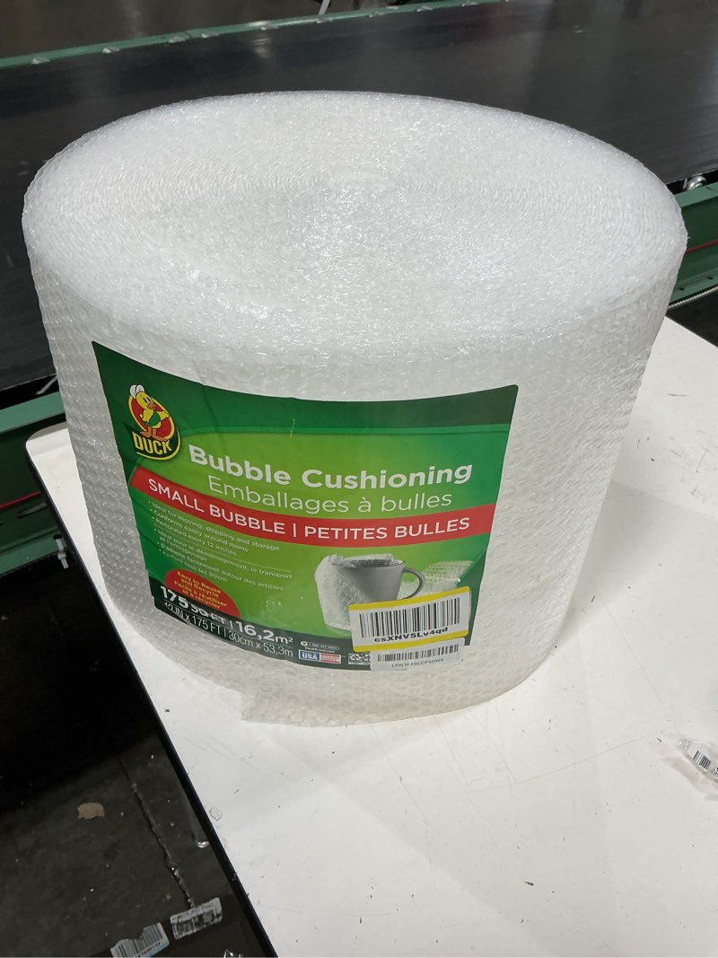 Condition photo showing New/Like New for duck brand bubble wrap roll, original bubble cushioning, 12" x 175', perforated every 12" (1053440), clear 12 in. x 175 ft.