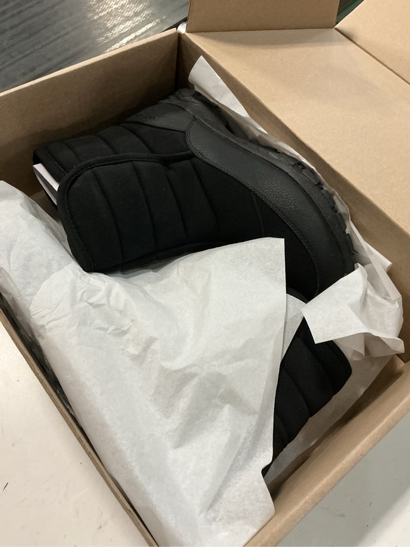 Condition photo showing Good Condition for lands' end expedition insulated winter boots for men, lace up or slip on waterproof mens snow boots, medium or wide width men's shoes size 8 to 13, black, brown, green or grey 10 wide black