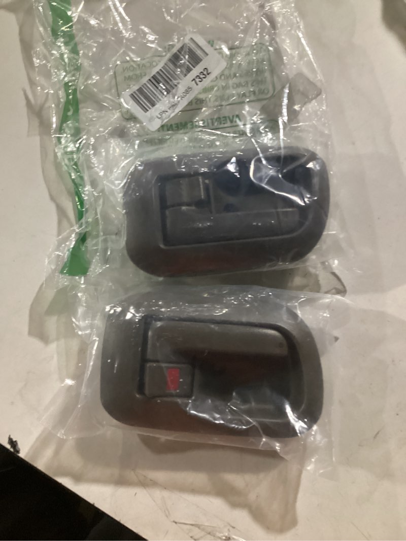 Condition photo showing New/Like New for 1 Pair Interior Door Handles Compatible with Toyota Sienna 1998 1999 2000 2001 2002 2003,Replaces OE 80533 80504,Brown