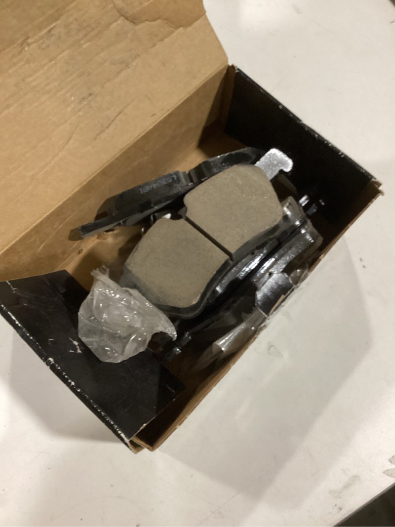 Condition photo showing Good Condition for Akebono euro ultra premium brake pads