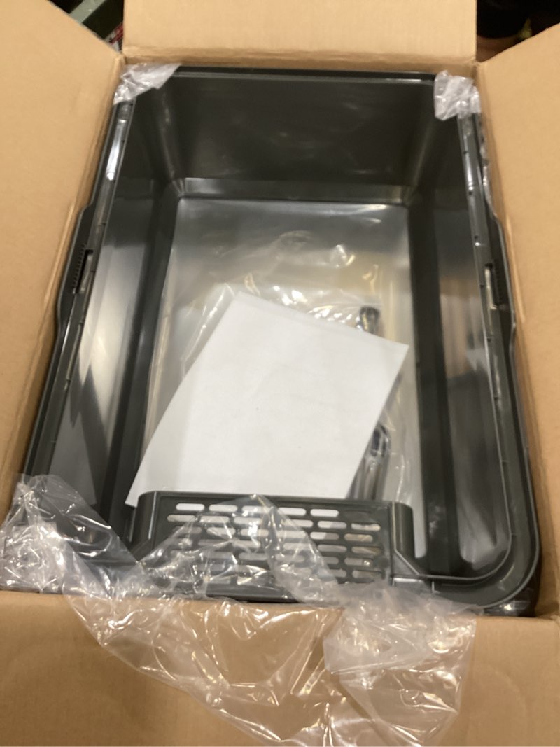 Condition photo showing Good Condition for stainless steel litter box with high sided, metal cat litter box, odor-free, non-stick litterbox pan, easy to clean pet supplies toilet tray for indoor cats, kittens or multicat homes