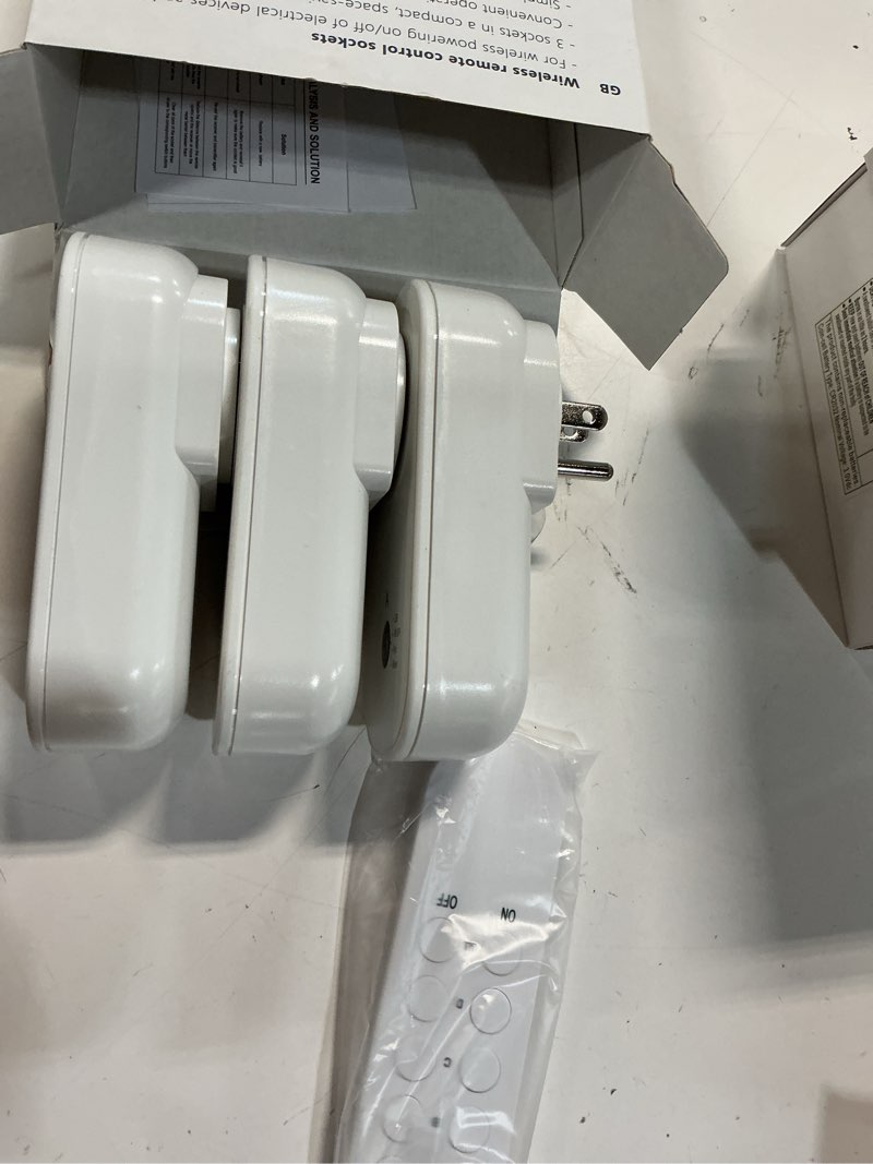 Condition photo showing Good Condition for remote control outlet, 15a wireless electrical outlets switch plug for christmas lights, 130ft long range, learning code, fcc & etl listed, 3 outlets + 1 remote 51196-1t+3r