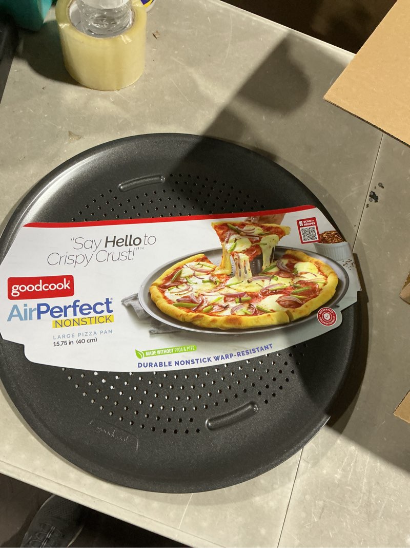 Condition photo showing Good Condition for goodcook airperfect 15.75 in. carbon steel nonstick large pizza pan 04497