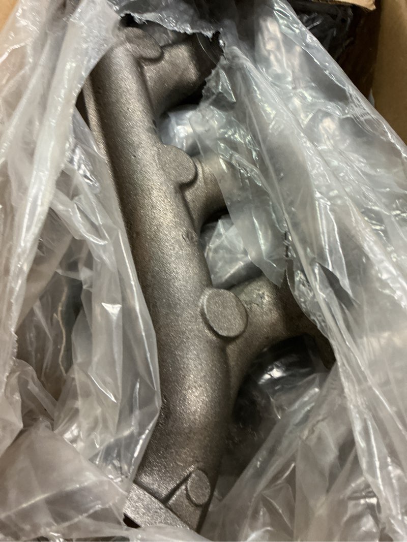 Condition photo showing Good Condition for Left and Right Side Exhaust Manifold for Chevrolet Avalanche 02-13, Express 03-13, Silverado/Suburban/Tahoe 02-13, Cadillac Escalade 02-13, GMC Savana 03-13, Sierra 02-13, Yukon 02-13