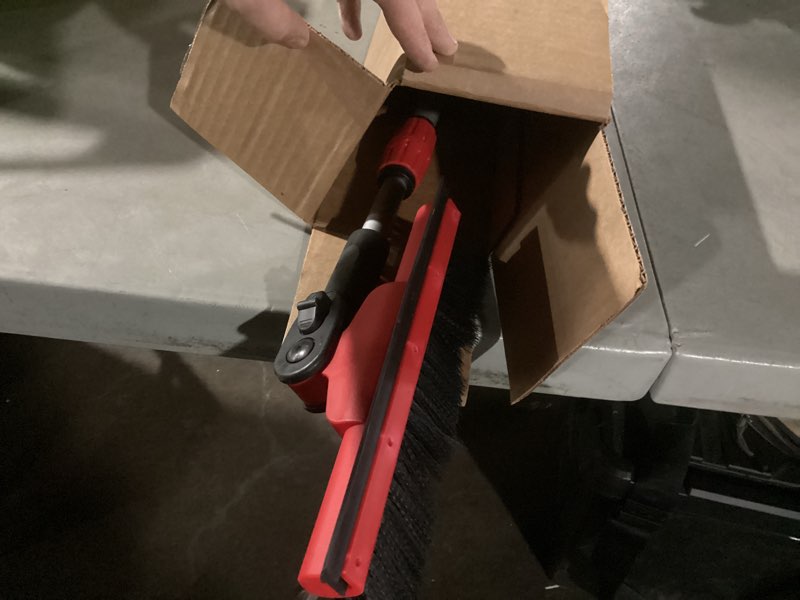 Mallory D8-577-EPKUS Pink 45" Telescopic Snow Broom