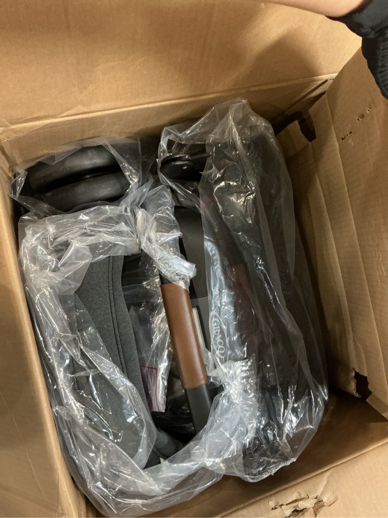 Condition photo showing New/Like New for graco gomax travel system - ace