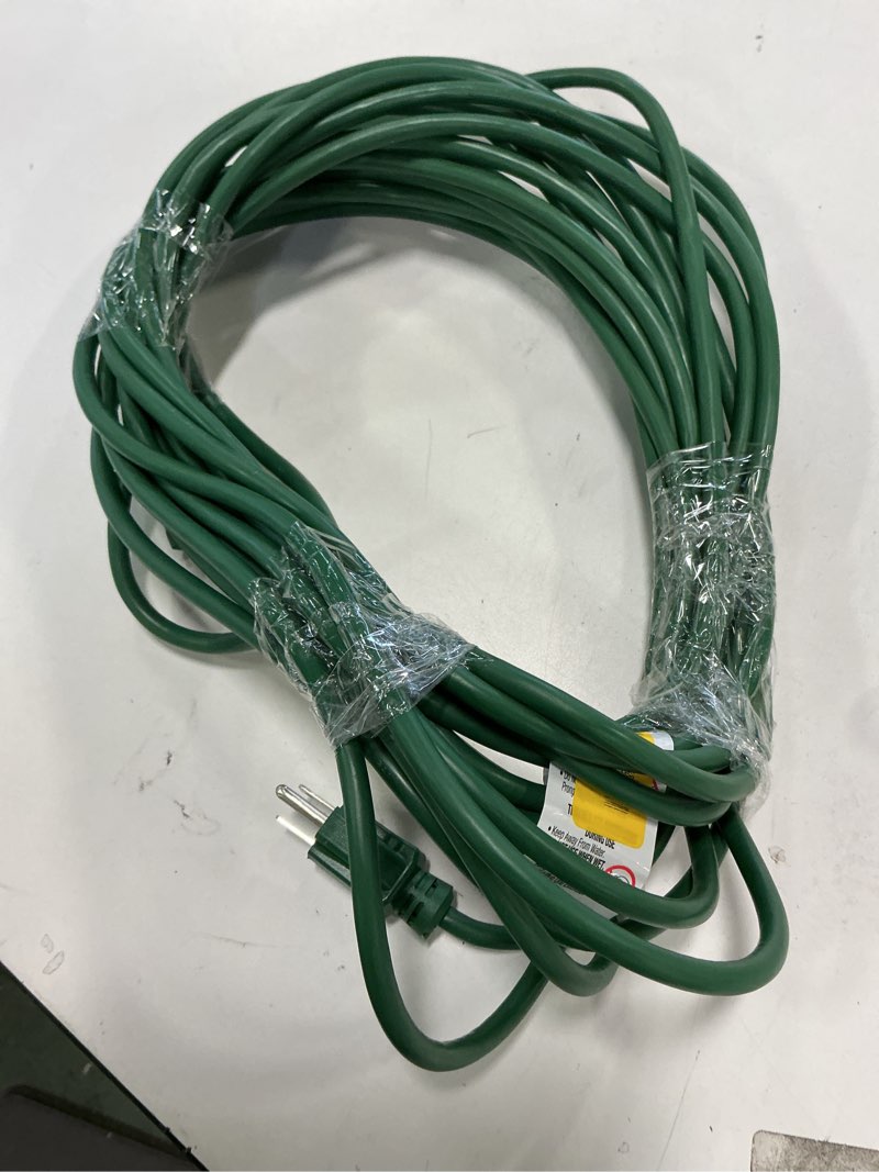 Condition photo showing Good Condition for Woods 990394 Landscape and Patio Extension Cord, 16/3 SJTW Light Duty, Green 80', 80 ft