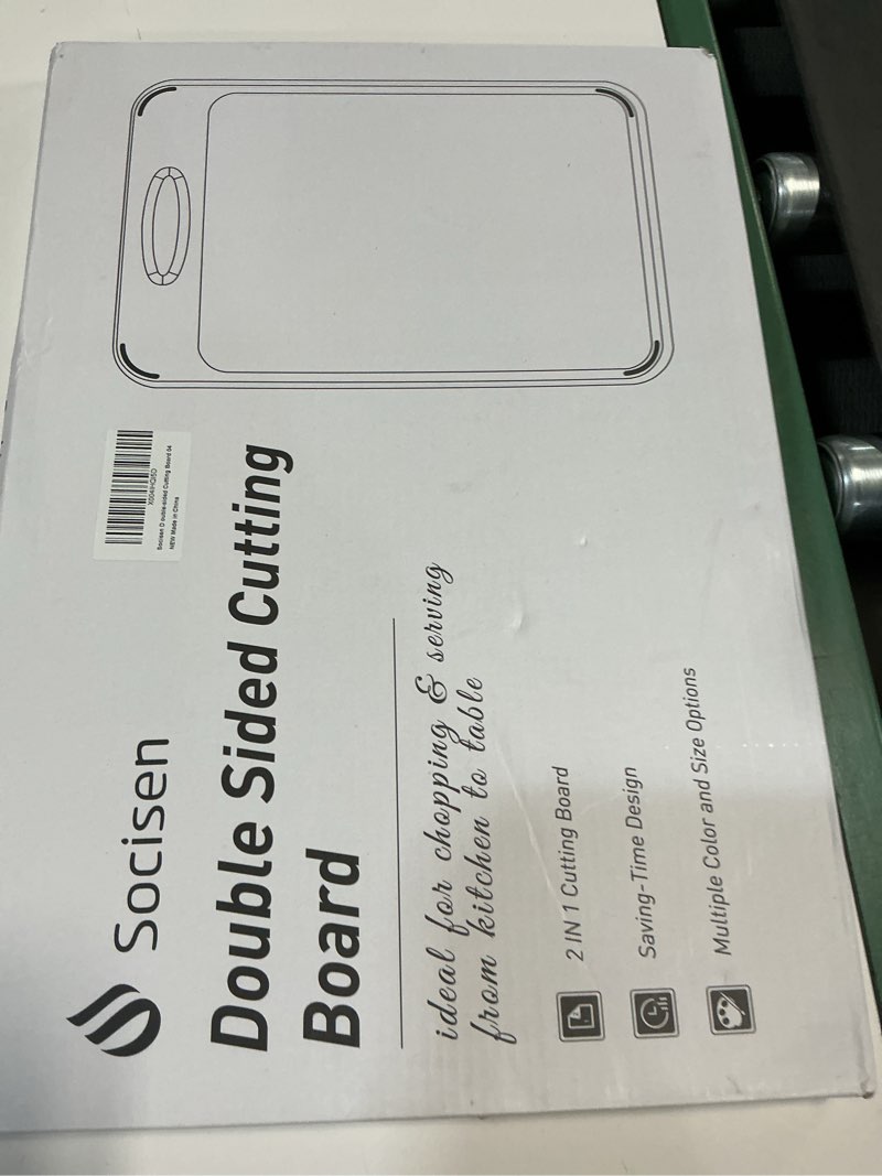 Condition photo showing New/Like New for 2 in 1 Stainless Steel Cutting Board with Handle Chopping Best Non Toxic Cutting Boards 2 Sided Cutting Boards for Kitchen Butcher Board Best Hardwood Kitchen Counter Organic Vegetable Meat BBQ Kit Medium(15.7"L x 10.6"W) Black/White