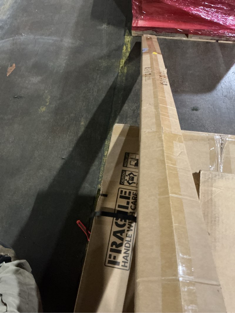 Condition photo showing Good Condition for 6 Pack 100w 8ft Led Shop Light, Super Bright 15000lm 5000k V Shape 8' Led Shop Lights, Linkable 8 Foot Led Shop Lights for Garage Warehouse, Supermarket, Basement, Barn, Storage Area