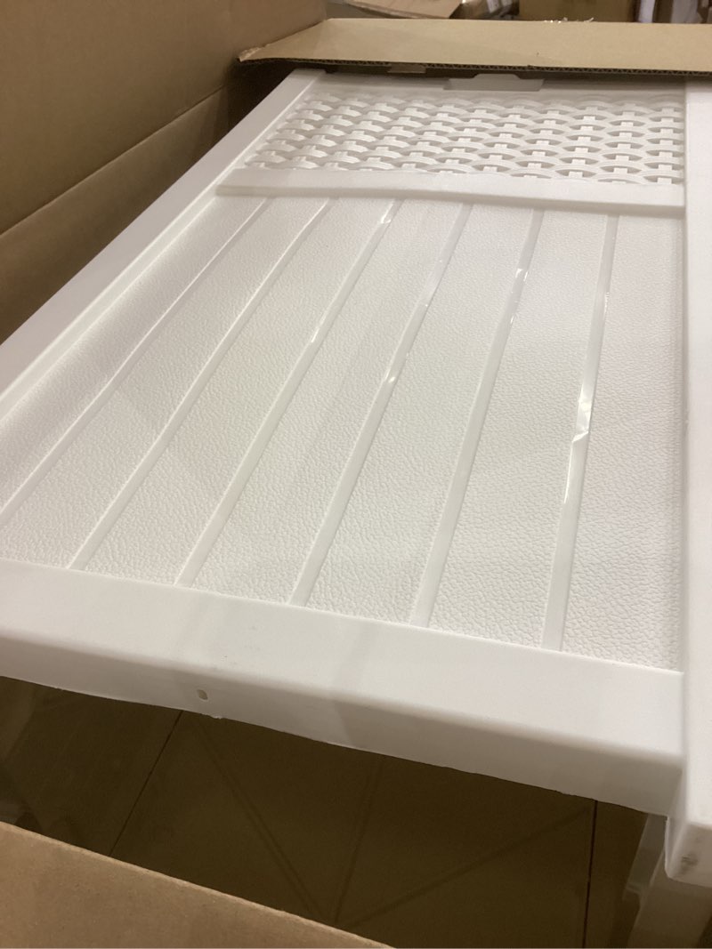 Condition photo showing Good Condition for Suncast 33 Gallon Durable Plastic Hideaway Outdoor Garbage Can Trash Bin with Lid and Wicker Design for Backyard, Deck, or Patio, White