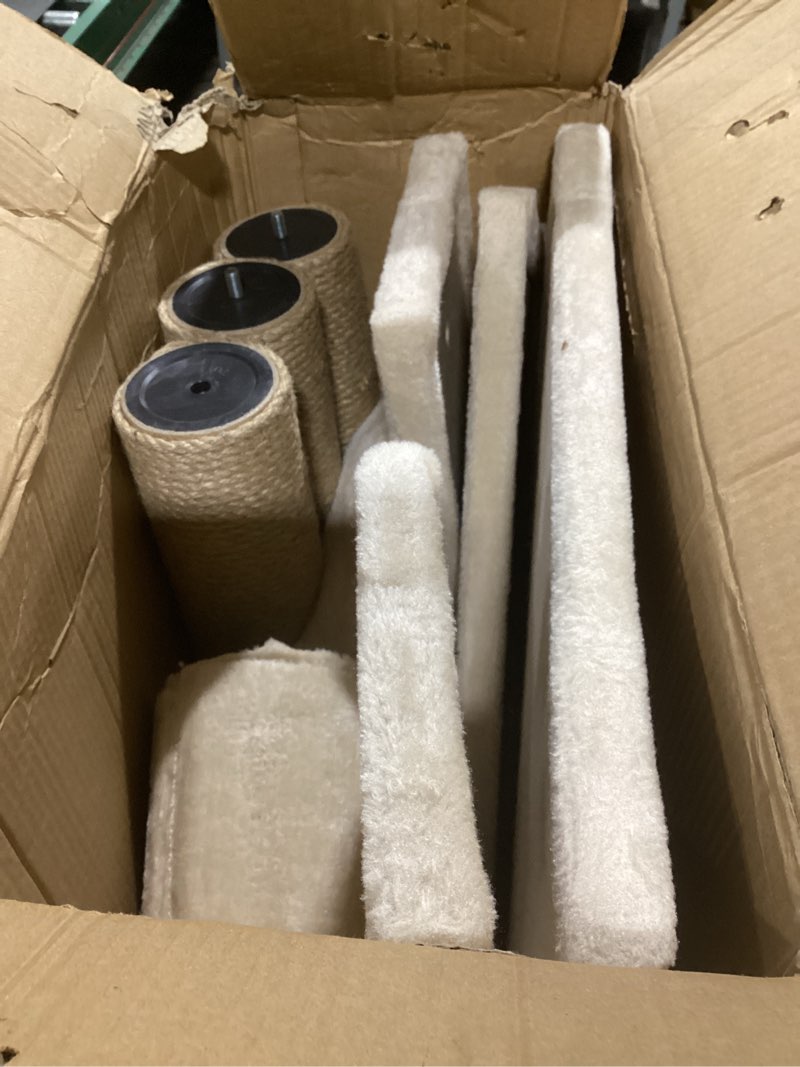 Condition photo showing Good Condition for TRIXIE Tulia Senior Cat Tower with Scratching Posts, Four Platforms, Top Platform with Backrest, Beige Medium