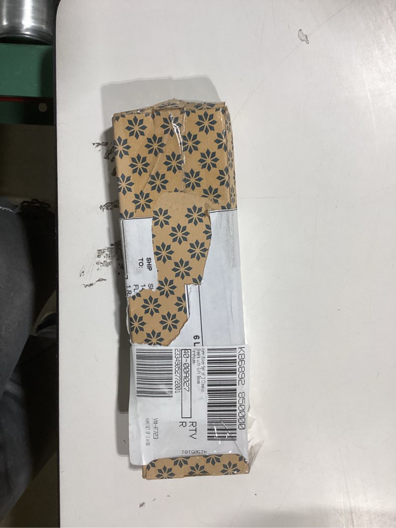 Condition photo showing Good Condition for Kuhn Rikon Set of 3 Classic Shears 