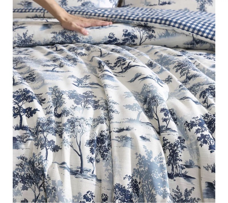 Eddie Bauer Vintage Blue Toile Cotton King Comforter