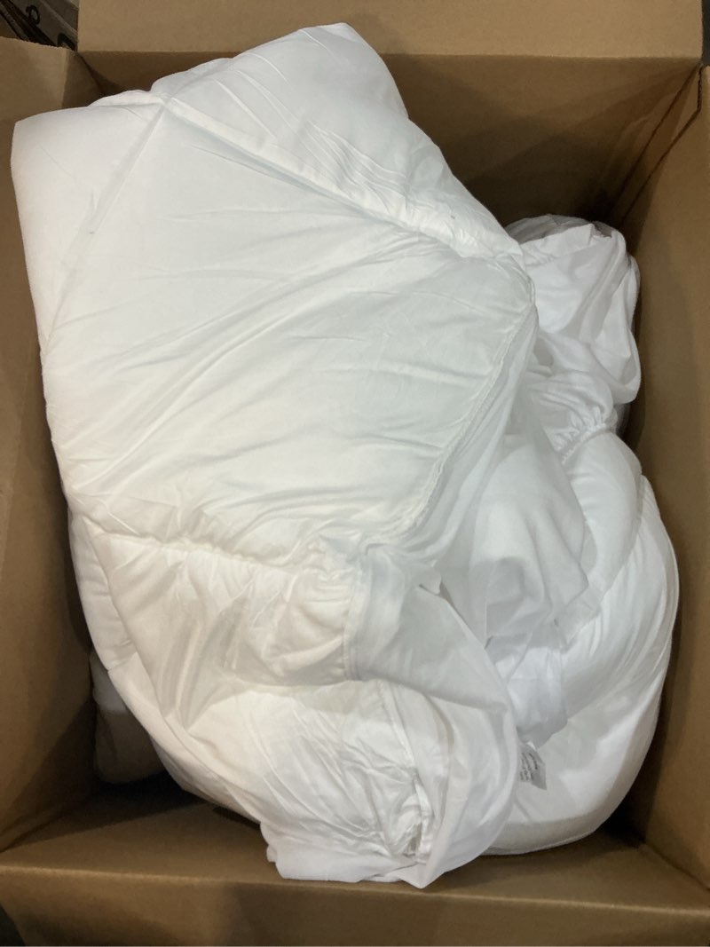 Condition photo showing Good Condition for COONP Queen Mattress Topper, Extra Thick Pillowtop, Cooling and Plush Mattress Pad Cover Cotton Top Bed Topper Protector with 8-21 Inch Deep Pocket