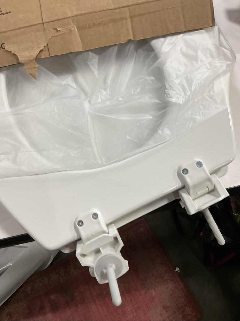 Condition photo showing Good Condition for Bemis 500EC Durable Wood Toilet Seat with Easy Clean Hinges, Made in USA, Round, White