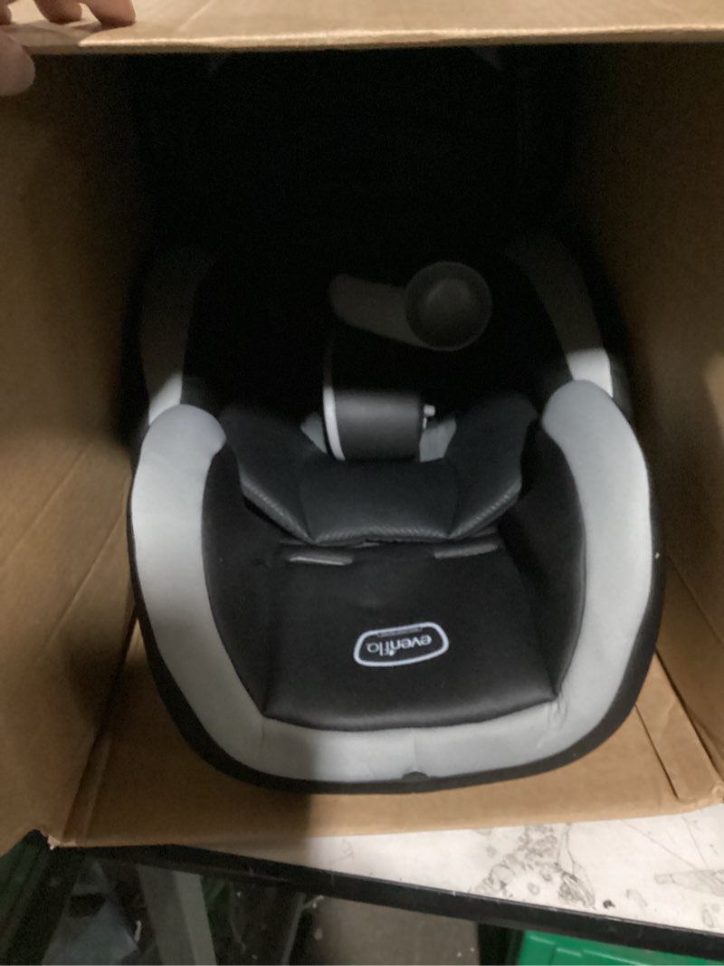 Condition photo showing New/Like New for evenflo maestro sport booster car seat (granite gray)