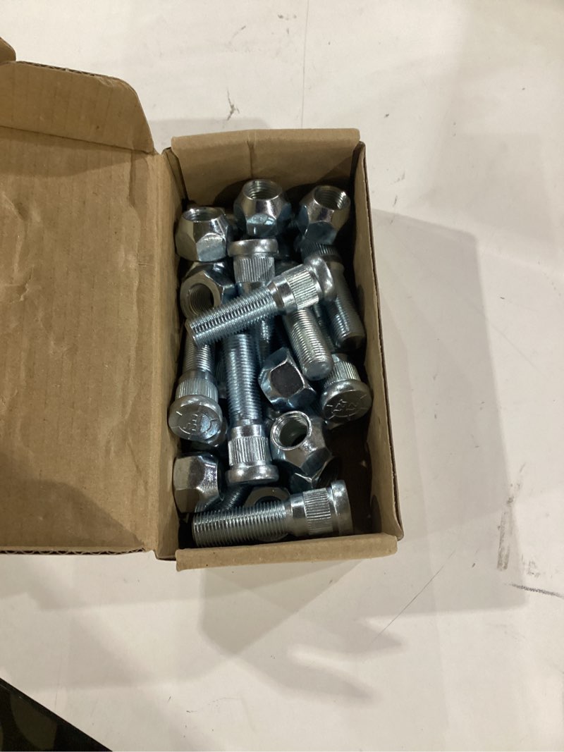 Condition photo showing Good Condition for 12sets 1/2-20 inch wheel stud with nuts for trailer for lippert axles 3500 lb for dexter 4400 lb with 1/2"-20 unf thread size