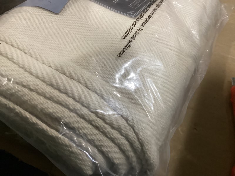 Condition photo showing Good Condition for Americanflat 50x60 Throw Blanket - Soft and Breathable Cotton Throw Blanket for Couch, Bed, Chair - Decorative Blankets Perfect for Home, Office, or Outdoor Use - Cream Herringbone Design 50" x 60" Zaina Cream Herringbone