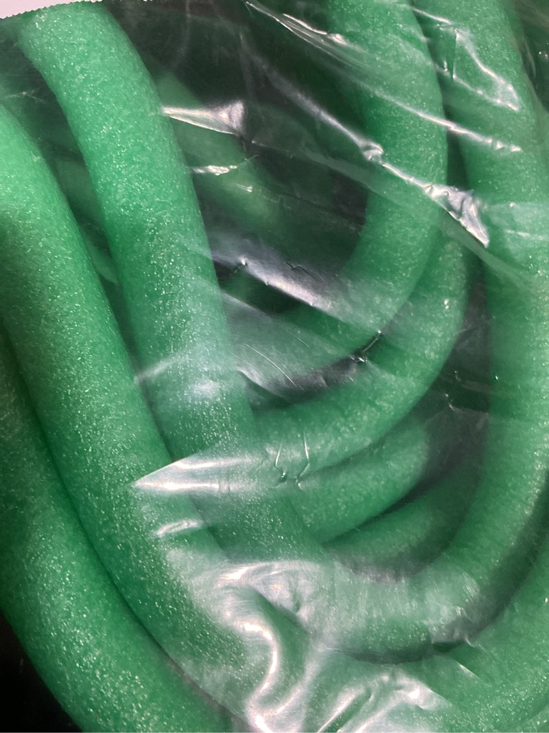 Condition photo showing Good Condition for Frienda 5/8 Inch x 40 Ft Foam Noodles for Crafts Versatile Pool Noodles Foam Tubes Cylinder Rods for Modeling, DIY Arts and Crafts Supplies (Dark Green) Dark Green 40 Ft, 5/8 Inch