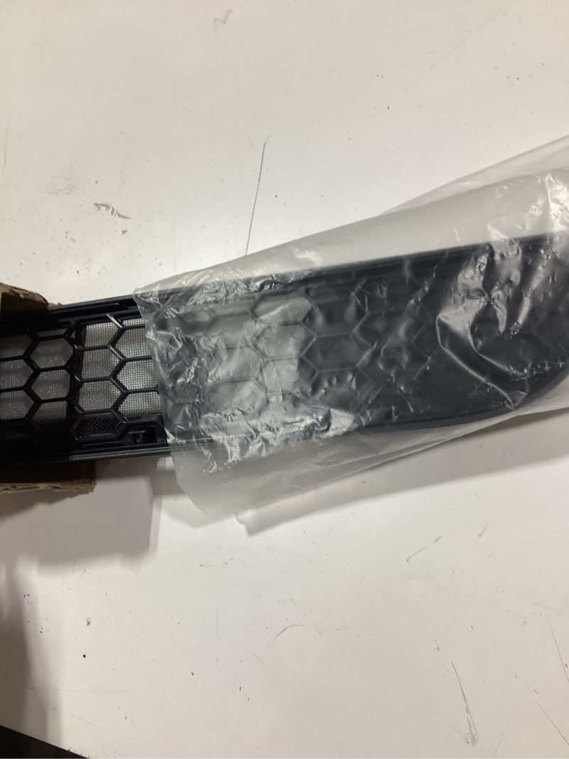 Condition photo showing Good Condition for front grille mesh inserts for tesla new model y juniper 2025-2026, front air inlet vent grille cover replacement for new model y juniper accessories (detachable version)