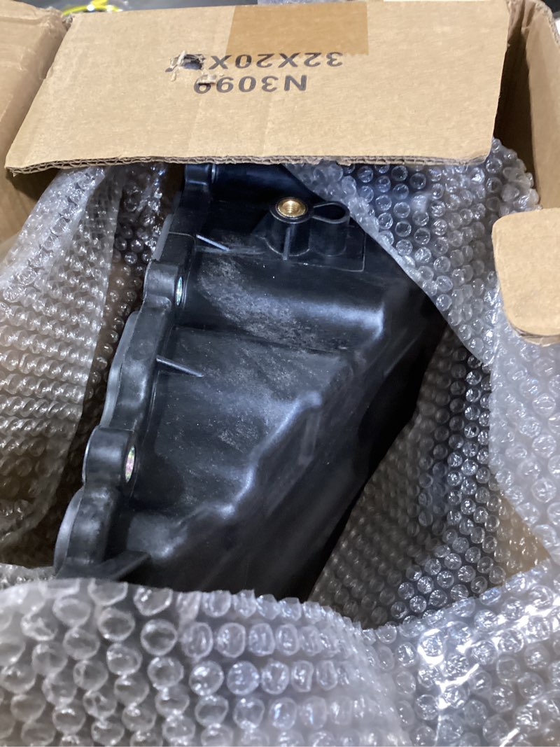 Condition photo showing Good Condition for 11137618512 engine oil pan with gasket & drain plug for bmw 320i f30 2012-2017 328i f30 2012-2016 428i f32 2014-2016 x1 e84 2013-2015 z4 e89 2012-2015, 11137606632 11137622125