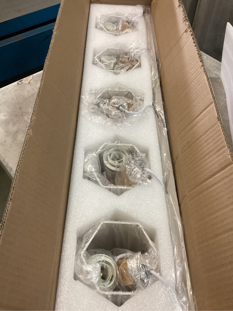 https://lotting-media.assets.bidfta.com/lotting_a9e391eb-347f-48ba-8a40-15a524e0ed57