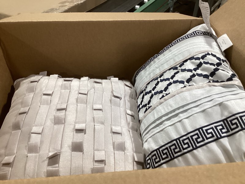 Condition photo showing Good Condition for Rizzy Home Donny Osmond Stripe 20" x 20" Poly Pillow with Cotton Canvas Cover-Heather Gray