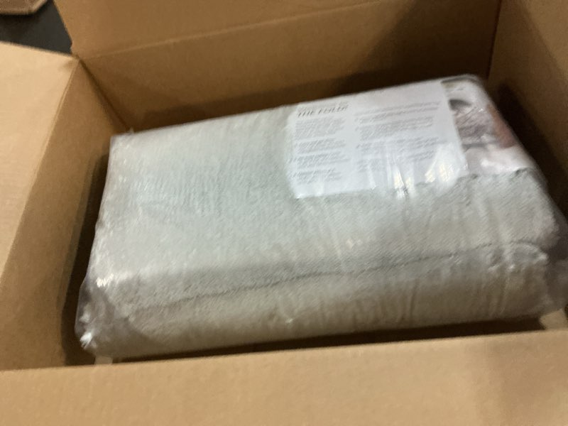 Condition photo showing New/Like New for nuLOOM 2' x 6' Cozy Plush Area Rug, Machine Washable, Non-Slip, Soft Fluffy Shag Carpet for Living Room Bedroom Kids Room Nursery Home Decor, Loni Light Grey Light Grey 2'6" x 6' (Rectangular)