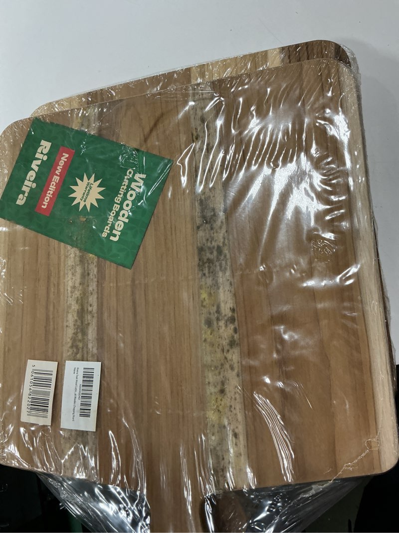 Condition photo showing Good Condition for Riveira Teak Wood Cutting Board – Gourmet Teak Grandeur: Wooden Cutting Board – Natural Wooden Cutting Boards For Kitchen Decorative – Innovative Juice Grooves Teak Wooden Chopping Board Square Teak