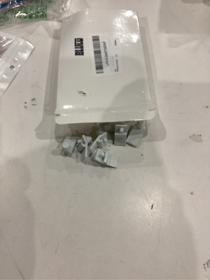 Condition photo showing Good Condition for blulu 24 pcs storm door panel clip with screws 5/16" offset aluminum storm window clips screen door hardware (white) 24 white