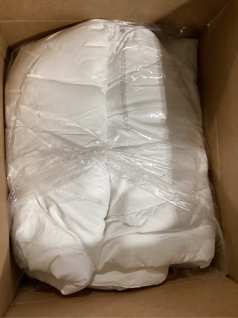 Condition photo showing Good Condition for bedsure comforter duvet insert - quilted comforters oversized king size, all season duvet, gentlesoft down alternative bedding, with 8 tabs, gifts for women/men, white, oversized king 116 x 98 inches white oversized king