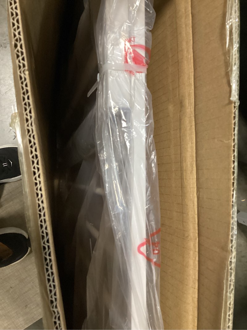 Condition photo showing Good Condition for 29.5-40.5" Baby Gate for Stairs, Dog Gate for Doorways, Walk Thru Auto Close Metal Baby Safety Gate for The House, Stairs and Doorways, Child Gate Pressure Mounted, Pet Gate for Dog Indoor - White White 29.5-40.5"W x 30"H
