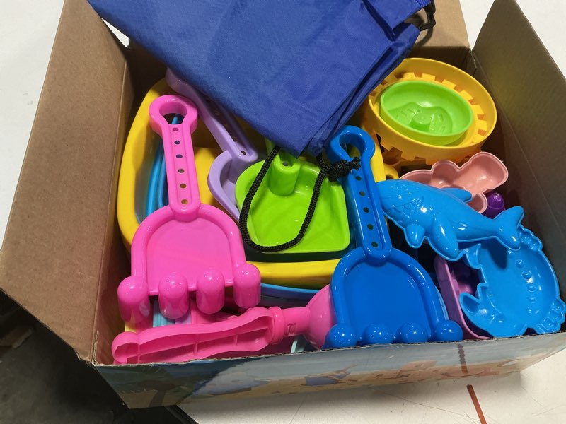 Condition photo showing Good Condition for Collapsible Beach Toys for Kids Toddlers, 3 Foldable Buckets and Shovels Set, Sand Castle Building Kit, Ice Cream Travel Sand Toys for Sandbox & Mesh Bag, Beach Essentials for Boys Girls Age 3-10
