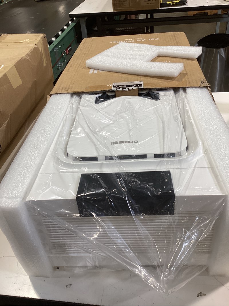 Condition photo showing Good Condition for oneisall air purifiers for home pets with double-sided washable hepa filters, large rooms up to 2200ft², air purifier for dander, odors, allergens, pet fluff hairs,pollutants, smoke, and dust, pp02