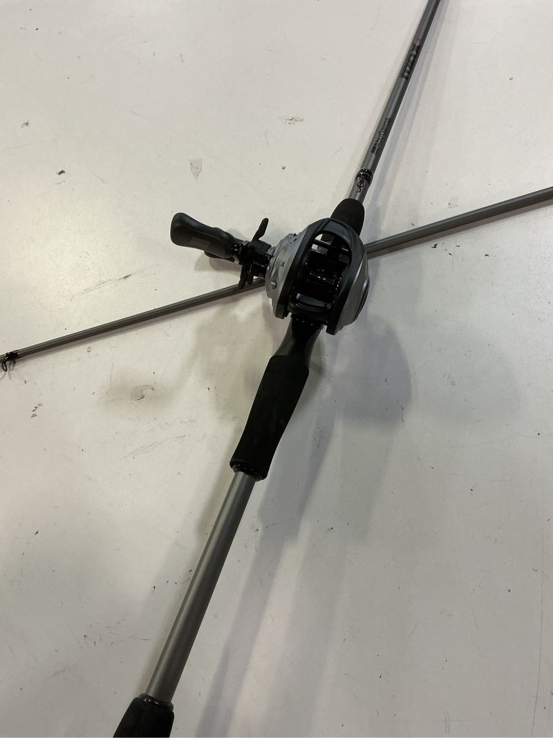 Condition photo showing Good Condition for abu garcia max5 x casting combo max5xlp-l 