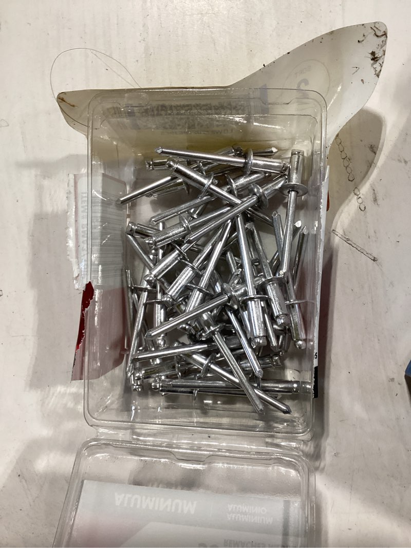 Condition photo showing Good Condition for arrow 50-pack 1/4-in aluminum blind rivets, 3/16-in diameter, lightweight and durable